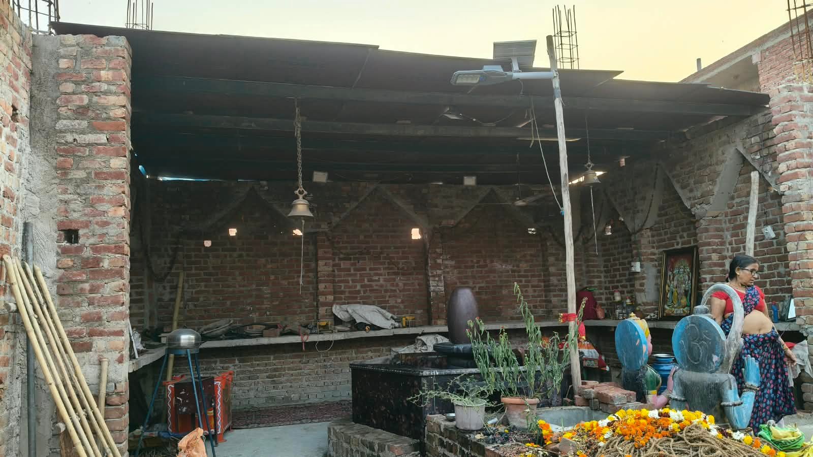 मंदिर के अंदरूनी निर्माण कार्य की तस्वीर